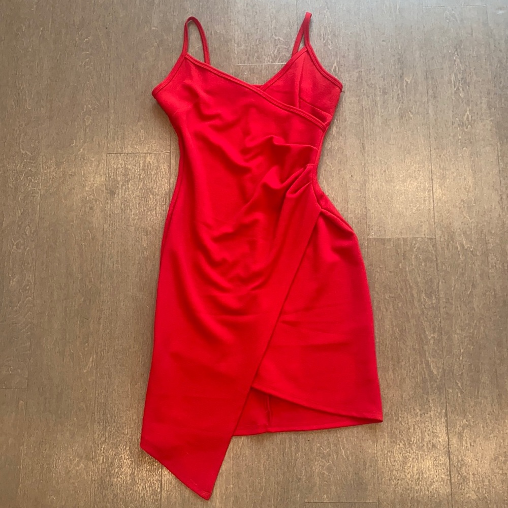 Almost Famous High-Low Dress in Red. Size S